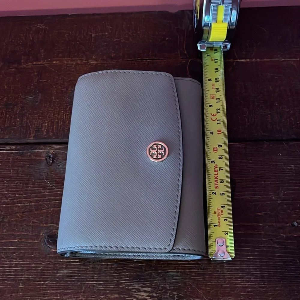 Tory Burch Wallet - Picture 8 of 9